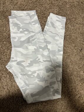 White & Light Gray Camo Leggings